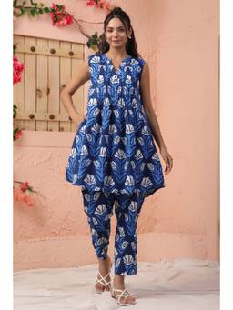 EverBloom - Women Navy Blue Cotton Floral Printed Kurta with Pant (Set of 2)