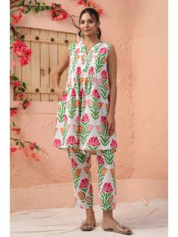 EverBloom - Women Pink Cotton Floral Printed Kurta with Pant (Set of 2)
