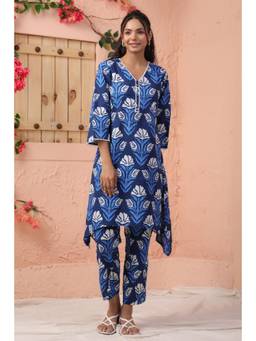 EverBloom - Women Navy Blue Cotton Floral Printed Kurta with Pant (Set of 2)