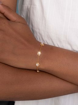 Shaya by CaratLane - Flare Bracelet In 925 Silver