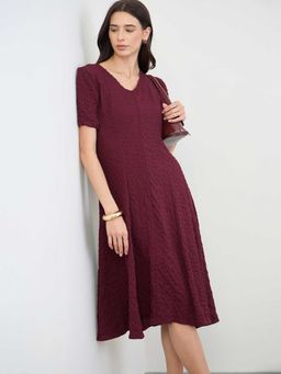 Styli - Burgundy Synthetic A-Line V-Neck Textured Midi Dress