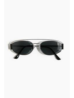 H&M - Men Black Oval Polarised Sunglasses