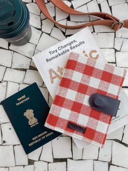 Maisha - Vintage Checks Passport Cover