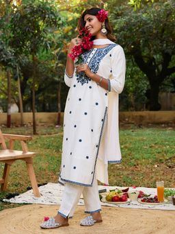 Jaipur Kurti - Embroidered Straight Pure Cotton Kurta & Pant with Dupatta (Set of 3)