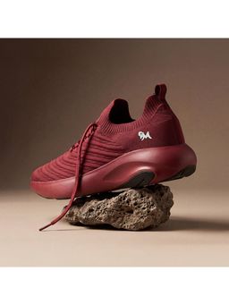 Neeman's - Maroon Begin Walk Glide Sneakers for Unisex