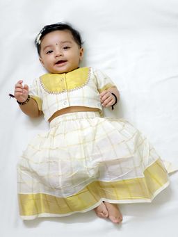 BownBee - Off White South Indian Lehenga with Choli (Set of 2)