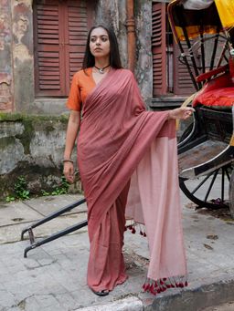 Suta - Women's Maroon Solid Saree Without Blouse