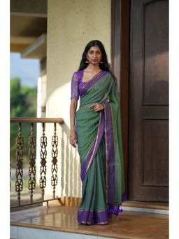 Suta - Women's Green Woven Saree Without Blouse