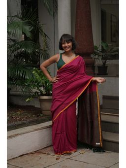 Suta - Women's Pink Stripes Saree Without Blouse