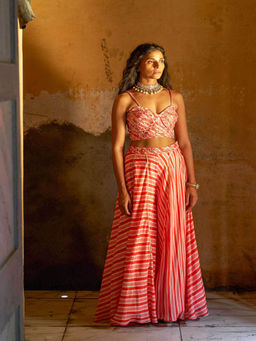 17 : 17 by Simmi Saboo - Pink Leheriya Braid Strap Neckline with Gharara (Set of 2)