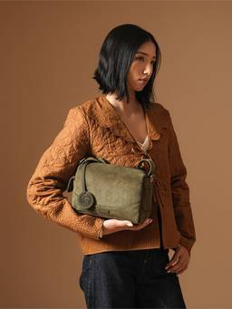 Theater - Women'S Bonbon Olive Suede Shoulder Bag (M)