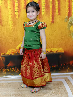 BownBee - Green Half Sleeve South Indian Pavda Pattu Lehenga with Choli (Set of 2)