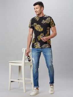 Globus - Men Black Printed Cotton Round Neck Regular Fit T-shirt