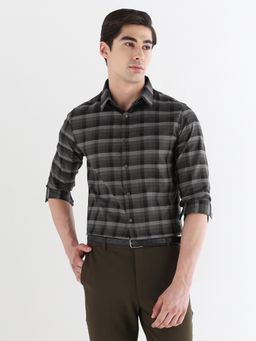 Subtract - Men Green Slim Fit Pure Cotton Checked Formal Shirt
