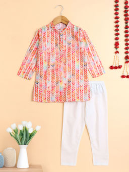 The Magic Wand - Peach Printed Regular Kurta and Pyjama (Set of 2)