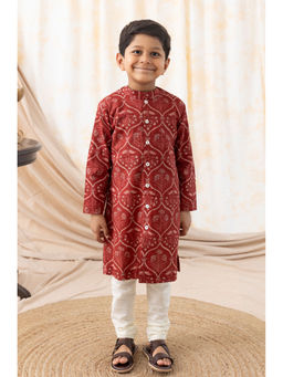 TIBER TABER - Maroon Floral Regular Kurta and Pyjama (Set of 2)