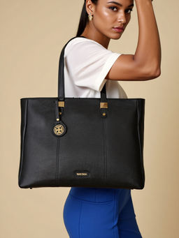 Toteteca - Black Solid Pu Shoulder Bag