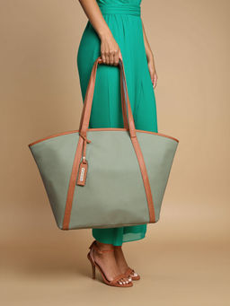 Toteteca - Green Solid Pu Shoulder Bag