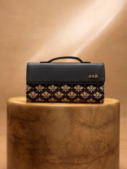 Zouk - White Printed Jute Clutch and Detachable Strap