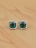 Green color option, Sold out, Currently selected