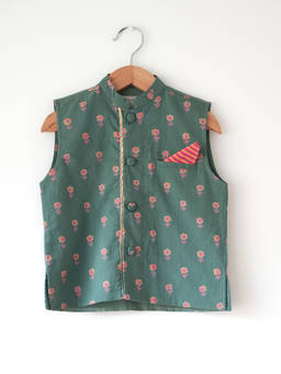 Love the world today - Kopal Green Floral Booti Cotton Bandi Jacket