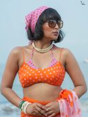 Orange color option, Sold out, Currently selected