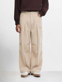 The Indian Garage Co - Men Loose Fit Solid Mid-Rise Beige Trouser