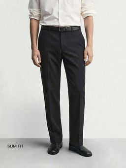 The Indian Garage Co - Men Slim Fit Solid Mid-Rise Black Chinos