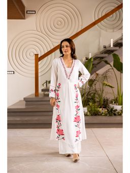 Nehamta - Women White German Rayon Kurta and Palazzo