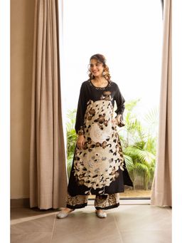 Nehamta - Women Black German Rayon Kurta and Palazzo