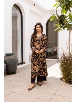 Nehamta - Women Black German Rayon Kurta and Palazzo