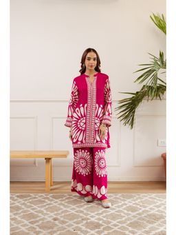 Nehamta - Women Pink German Rayon Kurta and Palazzo