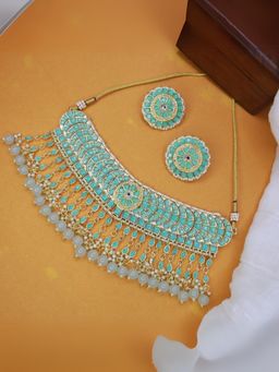 I Jewels - Turquoise Gold Plated Traditional Kundan and Pearl Choker Necklace Set