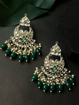 I Jewels - Gold Plated Traditional Kundan Pearl Chandbali Earrings -E3158G