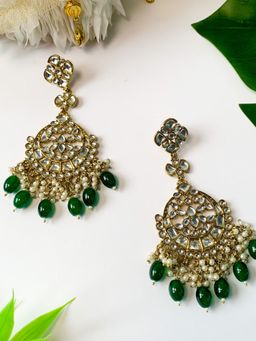 I Jewels - Green Gold Plated Traditional Kundan Pearl Chandbali Earrings -E3157G