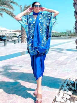 First Resort by Ramola Bachchan - Azure Blue And White Paisley Pants And Dupatta Set (Set of 3)