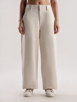 Calvin Klein - Relaxed-Fit Mid Rise Off White Jeans