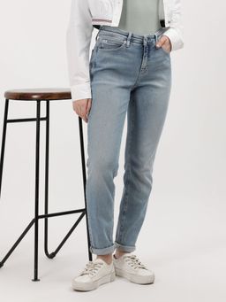 Calvin Klein - Light-Wash Skinny Fit Mid Rise Blue Jeans