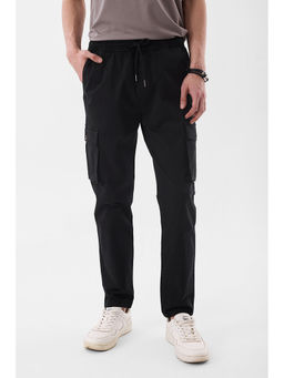 Snitch - Black Solid Slim Casual Cargo Pant for Men