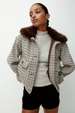 H&M - Women Beige Fluffy-Collar Twill Jacket
