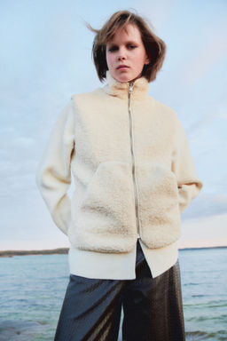 H&M - Women Beige Teddy Gilet