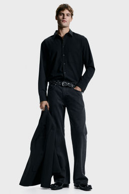 H&M - Men Black Regular Fit Shirt