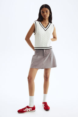 H&M - Women White Cable-Knit Sweater Vest