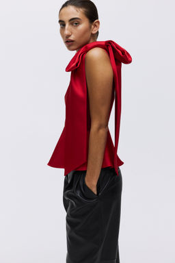 H&M - Women Red Bow-Detail One-Shoulder Top