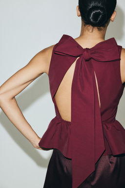 H&M - Women Red Tie-Detail Peplum Top