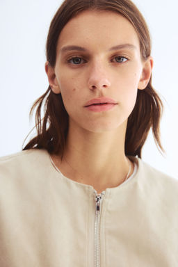 H&M - Women Beige Zip-Front Gilet