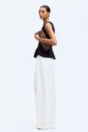 Black color option, Sold out, Currently selected