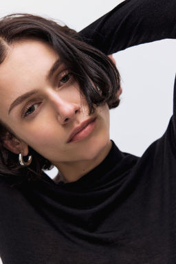 H&M - Women Black One-Shoulder Wool Top