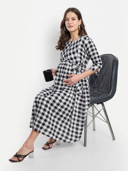 Mamma's Maternity - White Cotton Checks Round Neck Maternity/Feeding Short Dress