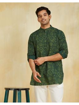 Fabindia - Green Cotton Dabu Printed Slim Fit Short Kurta